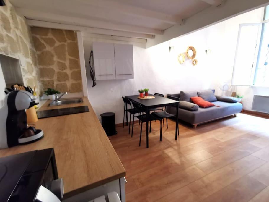 Centre Ville Montpellier - Appartement Au Coeur De L'Ecusson Экстерьер фото