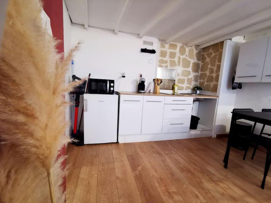 Centre Ville Montpellier - Appartement Au Coeur De L'Ecusson Экстерьер фото
